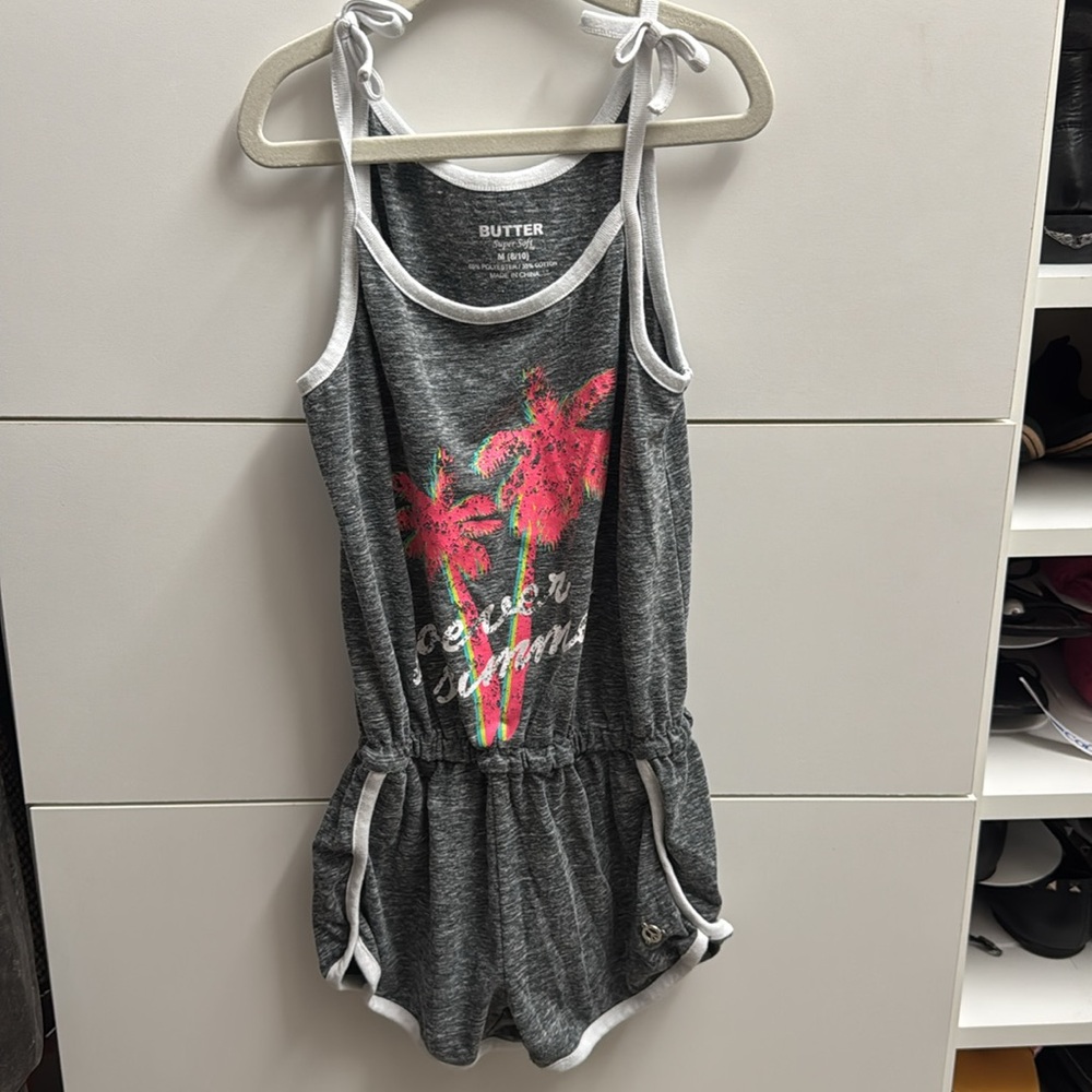 Girls Forever Summer Palm Tree Romper size 8-10 Excellent condition